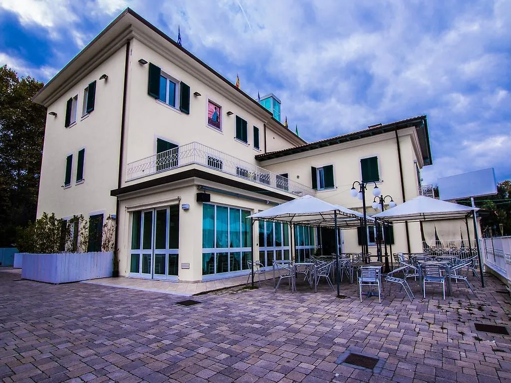 Hotel Butterfly Torre del Lago Puccini